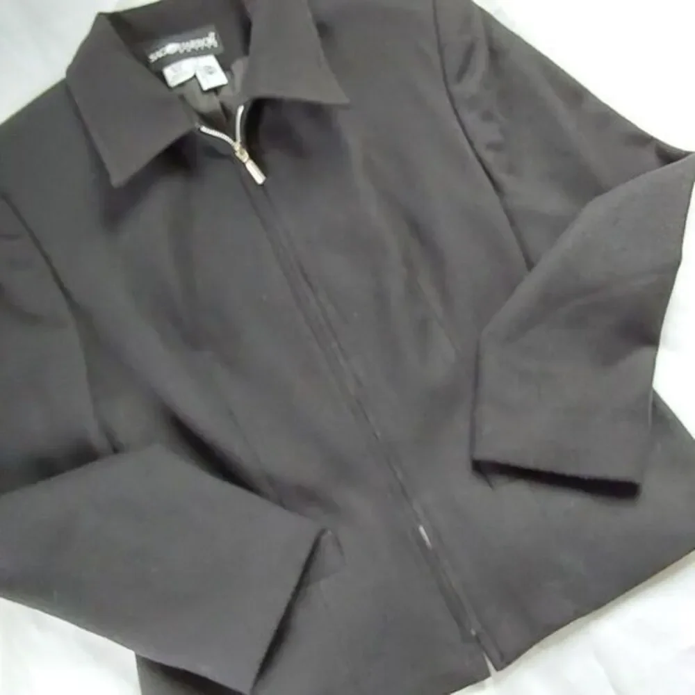SAG HARBOR Women's Black  Zip Jacket Dress Coat 100% Pure Wool, Size 4 Petite‎